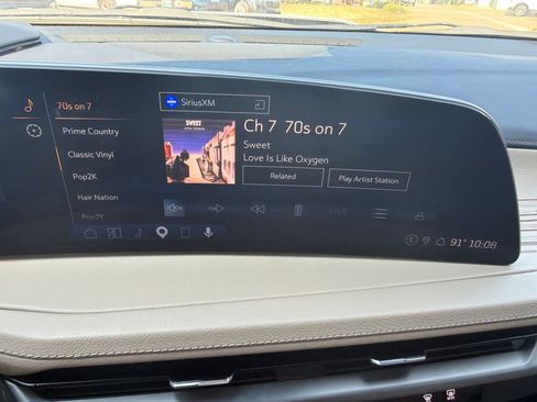 Used 2024 Cadillac XT4 Premium Luxury w/ Technology Package AWD/4WD image 11