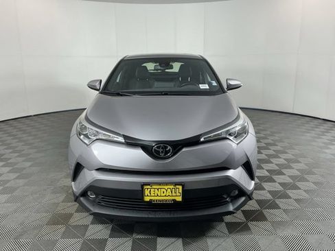 Used 2019 Toyota C-HR Limited FWD image 2