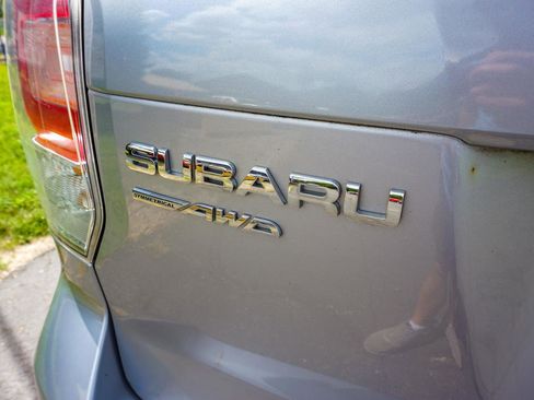 Used 2017 Subaru Forester 2.5i Premium w/ All-Weather Package AWD/4WD image 5
