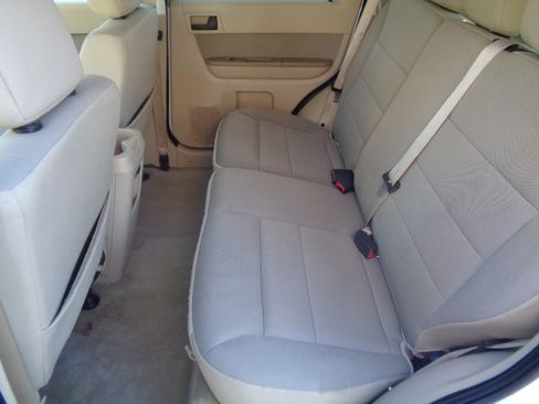 Used 2012 Ford Escape XLT image 4