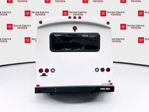 Used 2017 Ford E-450 and Econoline 450 Super Duty w/ Shuttle Bus Prep Package image 6