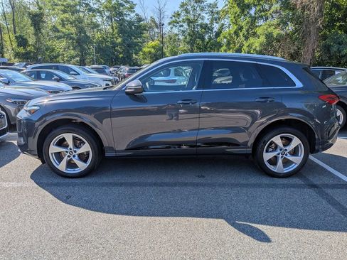 Used 2025 Audi Q5 Premium Plus w/ Premium Plus AWD/4WD image 6