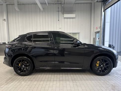 Used 2021 Alfa Romeo Stelvio Ti Sport image 2
