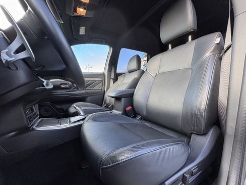 Used 2020 Mitsubishi Outlander GT image 17