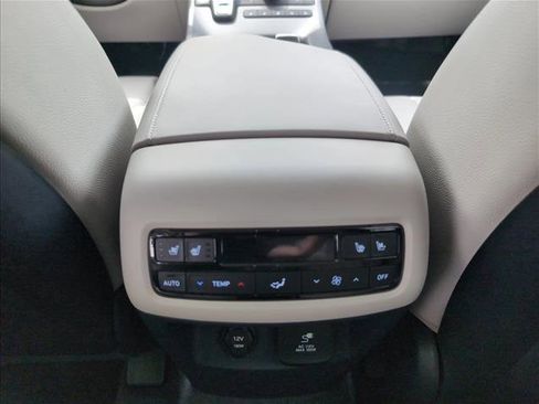 Used 2024 Hyundai Palisade Limited FWD image 20