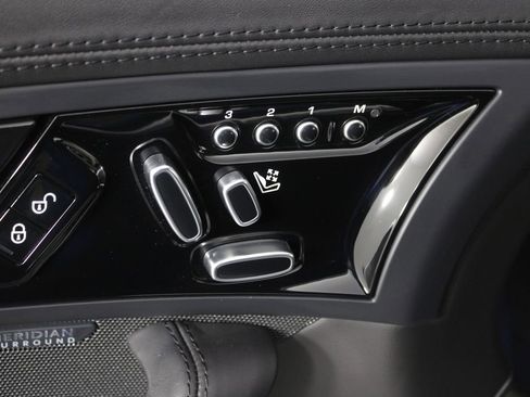 Used 2018 Jaguar F-TYPE Coupe image 20