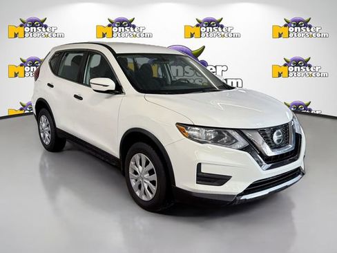 Used 2018 Nissan Rogue AWD image 3