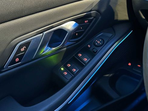 Used 2022 BMW 330e xDrive w/ Driving Assistance Package image 33