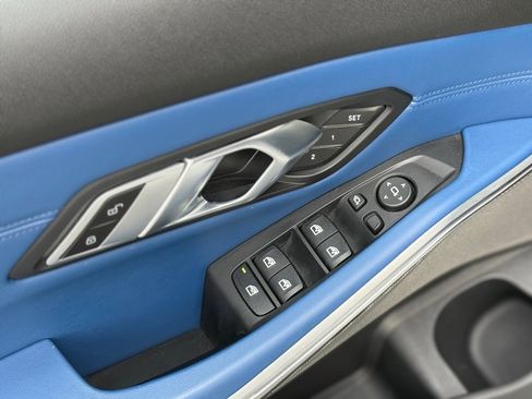 Used 2022 BMW M3 image 18