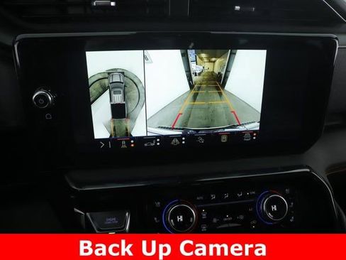 Used 2024 GMC Sierra 1500 AT4 w/ Technology Package image 25