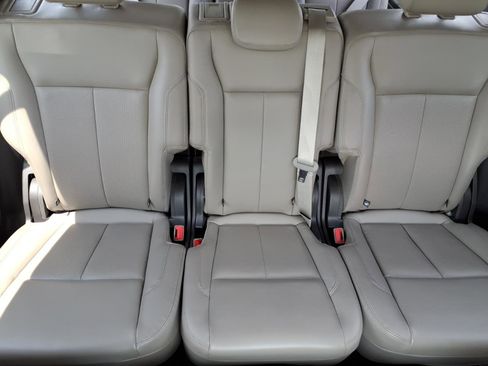 Used 2019 Ford Expedition XLT w/ Equipment Group 202A RWD image 23
