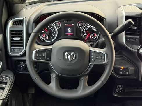 Used 2025 RAM 2500 Big Horn image 29