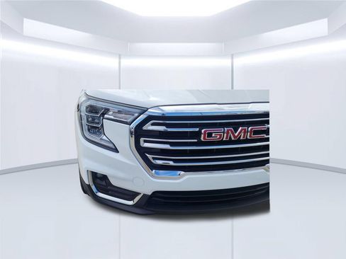 Used 2023 GMC Terrain SLT FWD image 10