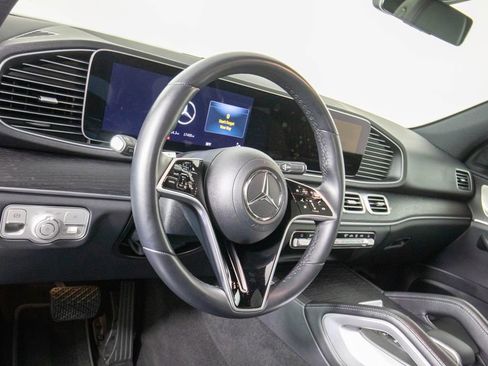 Used 2025 Mercedes-Benz GLE 350 4MATIC image 17