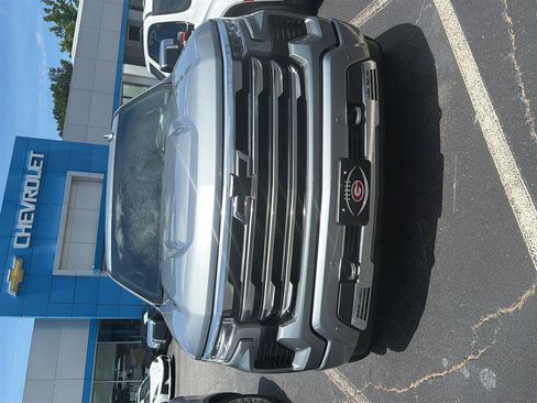 Used 2025 Chevrolet Silverado 1500 High Country AWD/4WD image 3