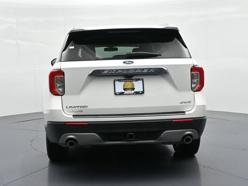 Used 2023 Ford Explorer Limited w/ Limited Technology Package AWD/4WD image 7
