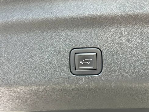 Used 2023 GMC Yukon Denali Ultimate AWD/4WD image 48