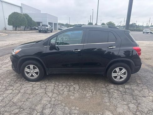 Used 2019 Chevrolet Trax LT w/ LT Convenience Package AWD/4WD image 6