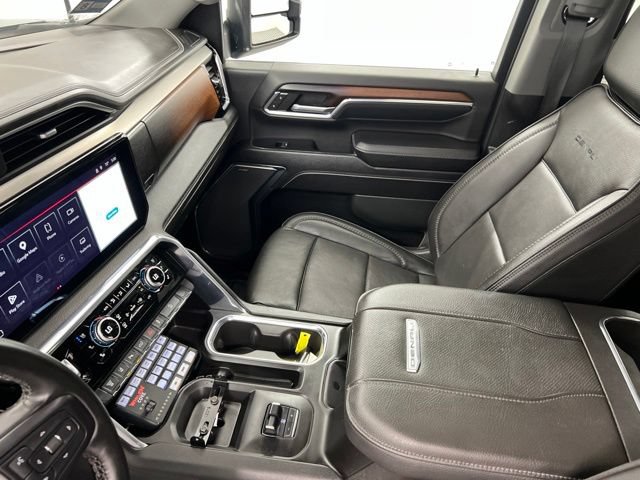 Used 2024 GMC Sierra 2500 Denali w/ Denali Reserve Package AWD/4WD image 25