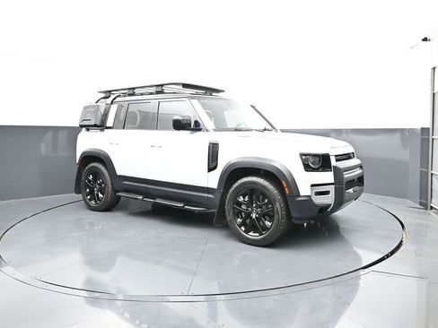 Used 2020 Land Rover Defender 110 HSE AWD/4WD image 7