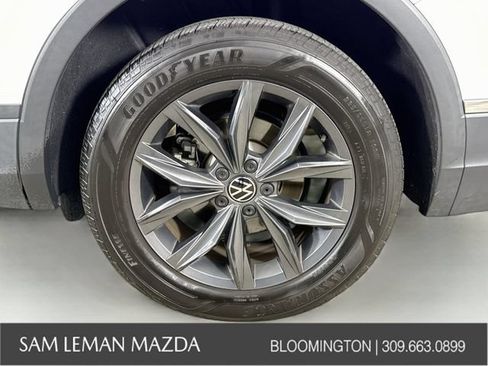 Used 2024 Volkswagen Tiguan SE FWD image 30