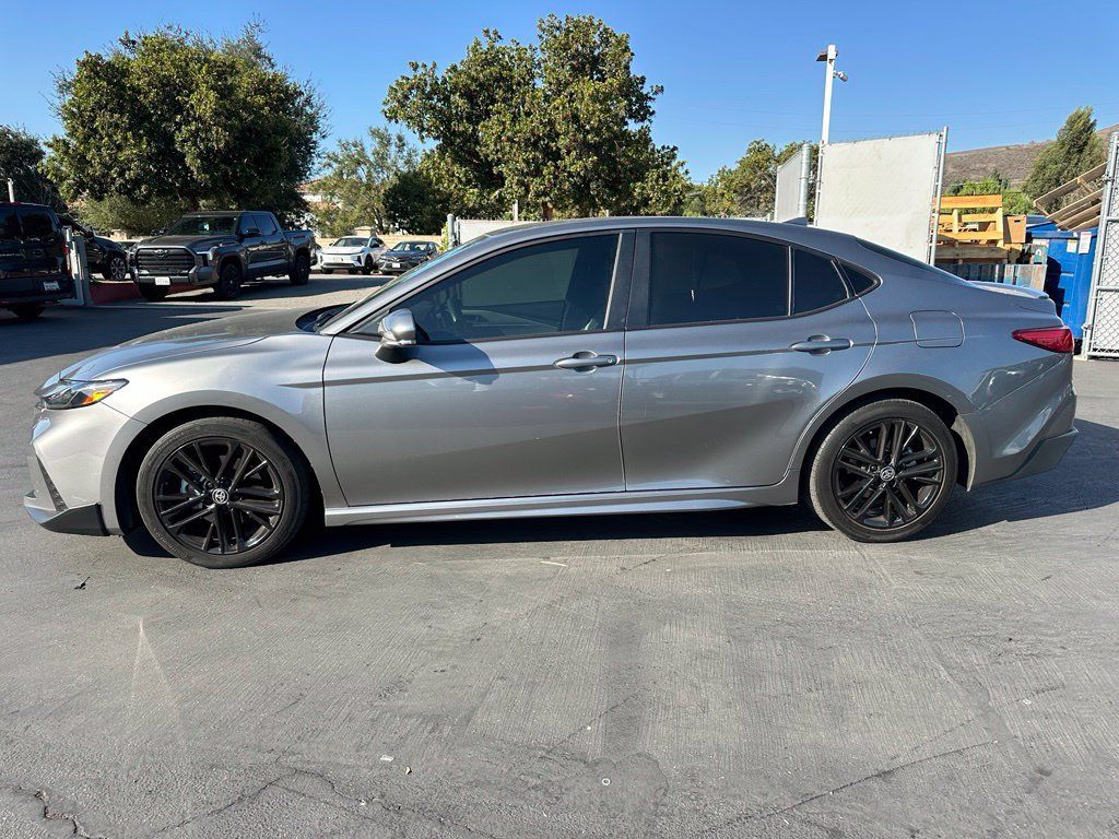 Used 2025 Toyota Camry SE FWD image 2