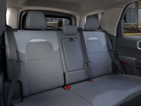 Used 2025 Ford Bronco Sport Badlands image 11