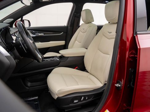 Certified 2023 Cadillac XT6 Sport w/ LPO, Onyx Lite Package image 10