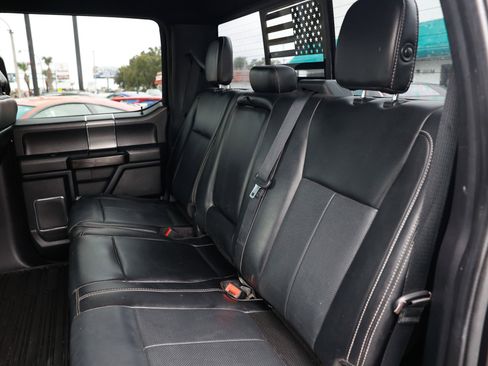 Used 2019 Ford F150 Lariat image 13