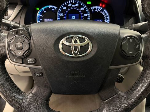 Used 2012 Toyota Camry XLE w/ Leather Pkg image 14