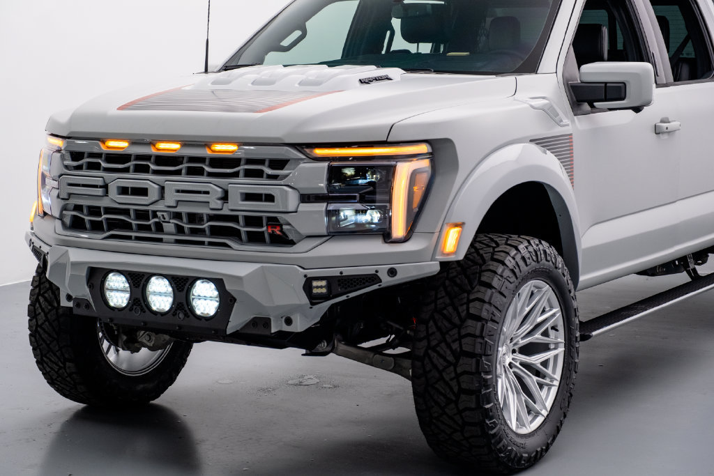 Used 2026 Ford F150 Raptor w/ Equipment Group 803A Raptor R AWD/4WD image 3
