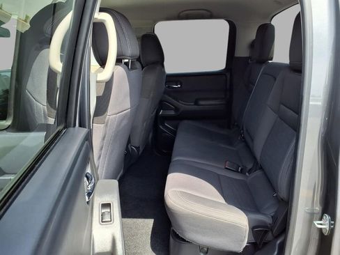 Certified 2023 Nissan Frontier SV RWD image 25