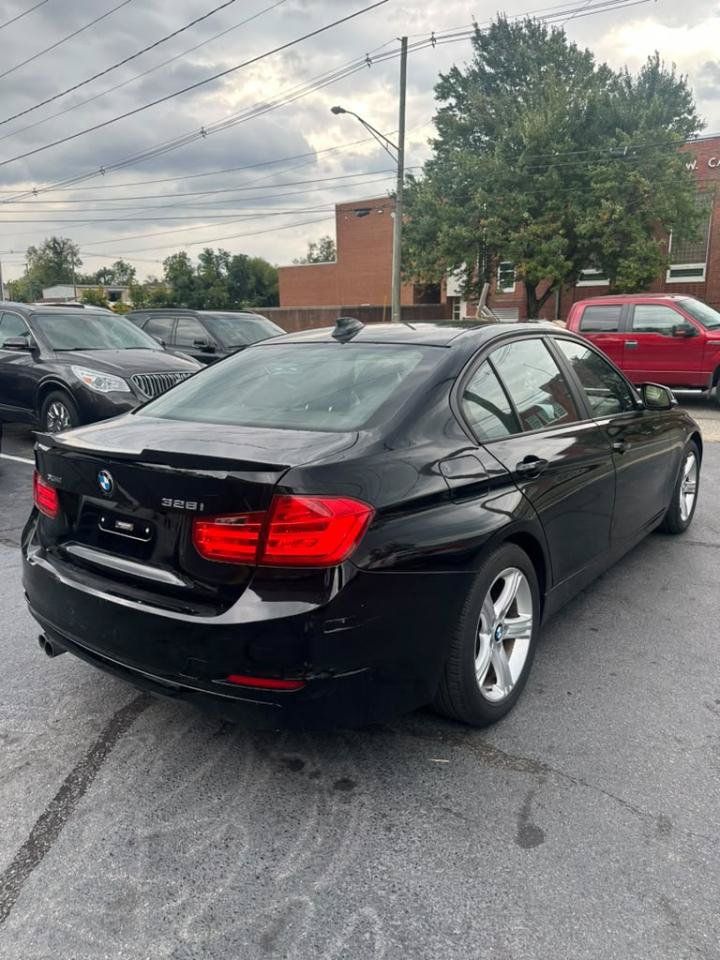 Used 2013 BMW 328i xDrive Sedan AWD/4WD image 6