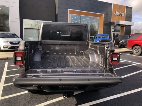 New 2026 Jeep Gladiator Willys image 17