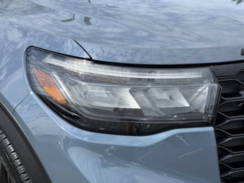 Certified 2025 Ford Explorer ST w/ Sun And Sound Package AWD/4WD image 11