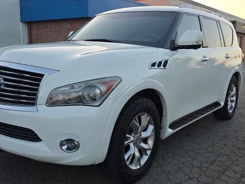 Used 2012 INFINITI QX56 4WD w/ Theater Pkg image 3