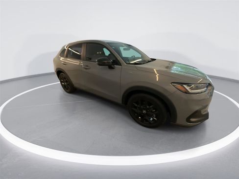 Used 2024 Honda HR-V Sport image 9