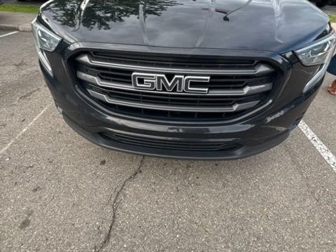 Used 2020 GMC Terrain SLE w/ Driver Convenience Package FWD image 2