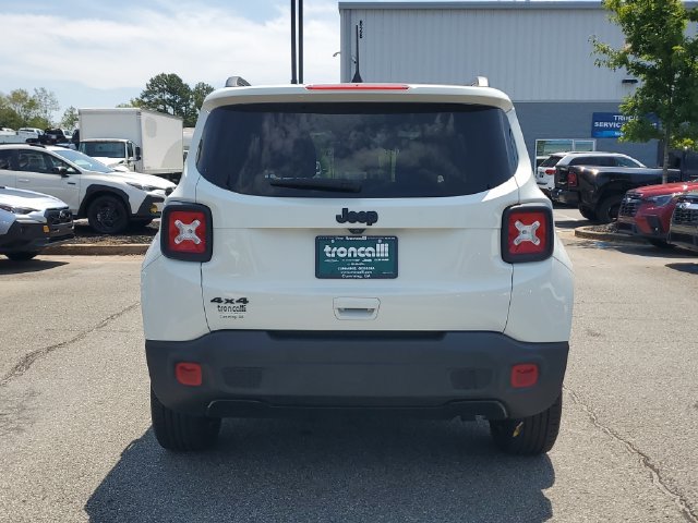 Certified 2022 Jeep Renegade Altitude AWD/4WD image 7