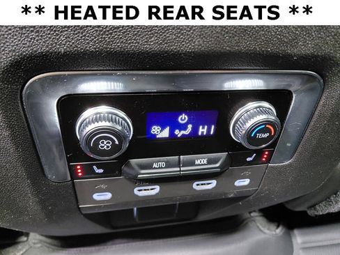 Used 2021 GMC Yukon AT4 w/ AT4 Premium Plus Package image 18