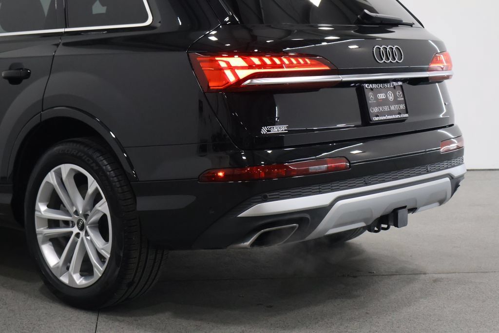 Used 2025 Audi Q7 3.0T Premium w/ Convenience Package AWD/4WD image 10
