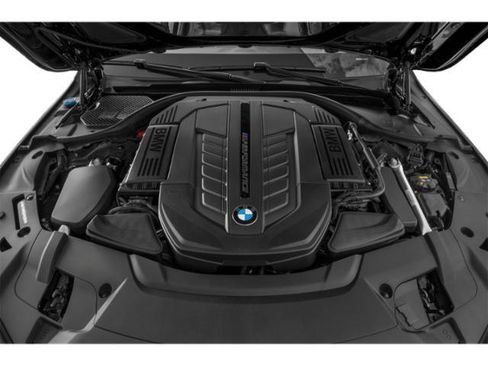 Used 2021 BMW M760i xDrive image 15