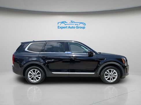 Used 2022 Kia Telluride LX FWD image 3