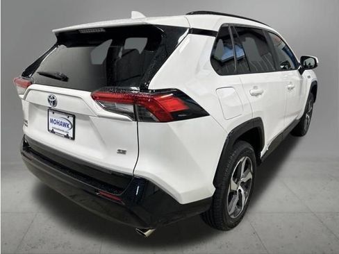 Used 2023 Toyota RAV4 SE w/ Weather & Moonroof Package AWD/4WD image 5