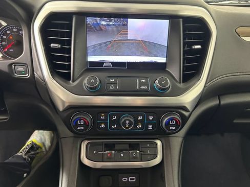 Used 2023 GMC Acadia SLE FWD image 23