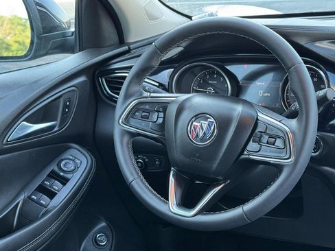 Used 2022 Buick Encore GX Select w/ Sport Touring Package FWD image 15