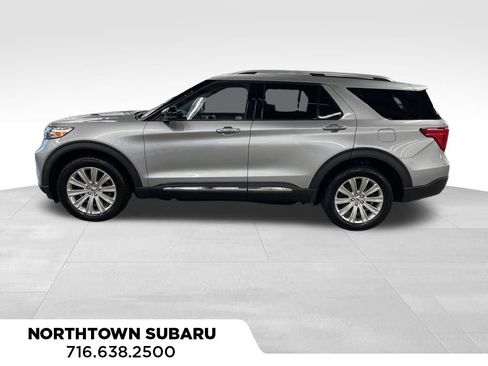 Used 2020 Ford Explorer Limited w/ Equipment Group 310A AWD/4WD image 2