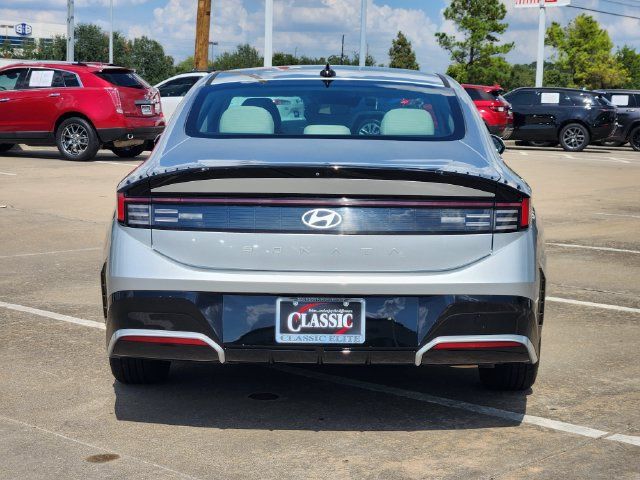 Used 2024 Hyundai Sonata SEL FWD image 6