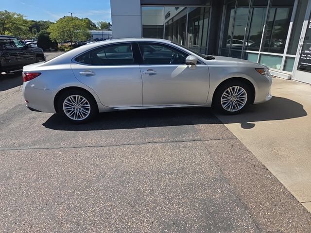 Used 2013 Lexus ES 350 w/ Luxury Pkg FWD image 23