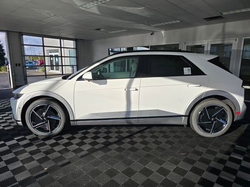 New 2026 Hyundai Ioniq 5 Limited image 7